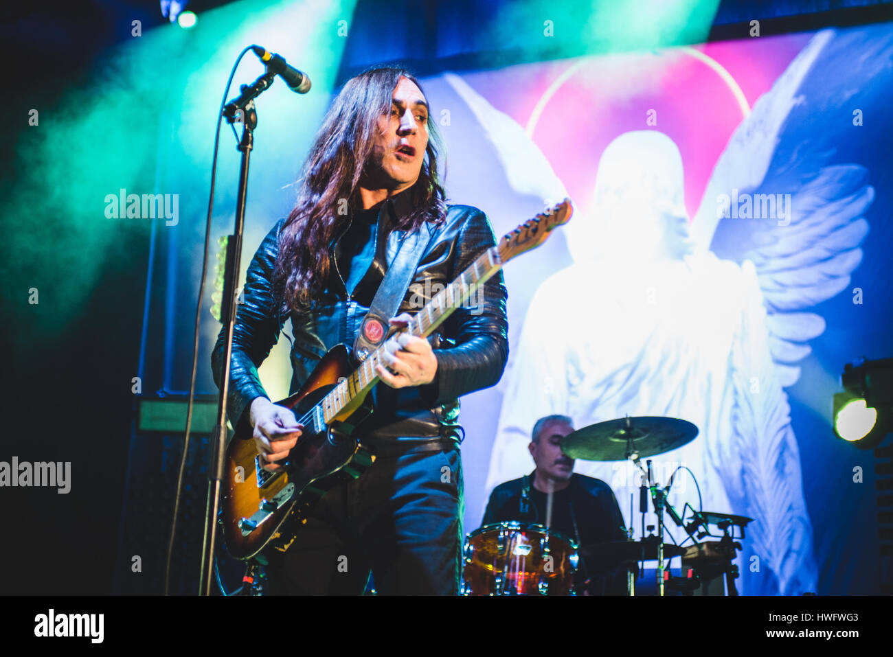 Venaria, Italia. 20 Mar, 2017. Marzo 20, 2017: Afterhours esibizioni dal vivo sul palco del Teatro della Concordia a Venaria per loro 'Folfiri o Folfox club tour' 2017 Foto: Cronos/Alessandro Bosio Credito: Cronos Foto/Alamy Live News Foto Stock