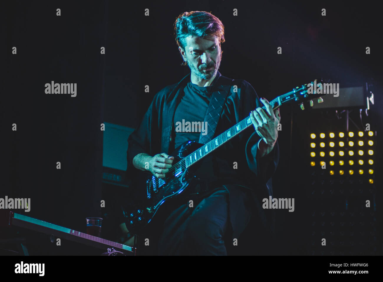 Venaria, Italia. 20 Mar, 2017. Marzo 20, 2017: Afterhours esibizioni dal vivo sul palco del Teatro della Concordia a Venaria per loro 'Folfiri o Folfox club tour' 2017 Foto: Cronos/Alessandro Bosio Credito: Cronos Foto/Alamy Live News Foto Stock