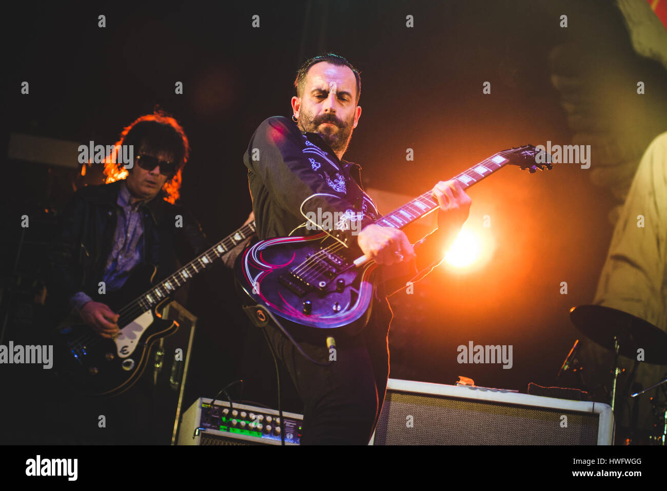Venaria, Italia. 20 Mar, 2017. Marzo 20, 2017: Afterhours esibizioni dal vivo sul palco del Teatro della Concordia a Venaria per loro 'Folfiri o Folfox club tour' 2017 Foto: Cronos/Alessandro Bosio Credito: Cronos Foto/Alamy Live News Foto Stock