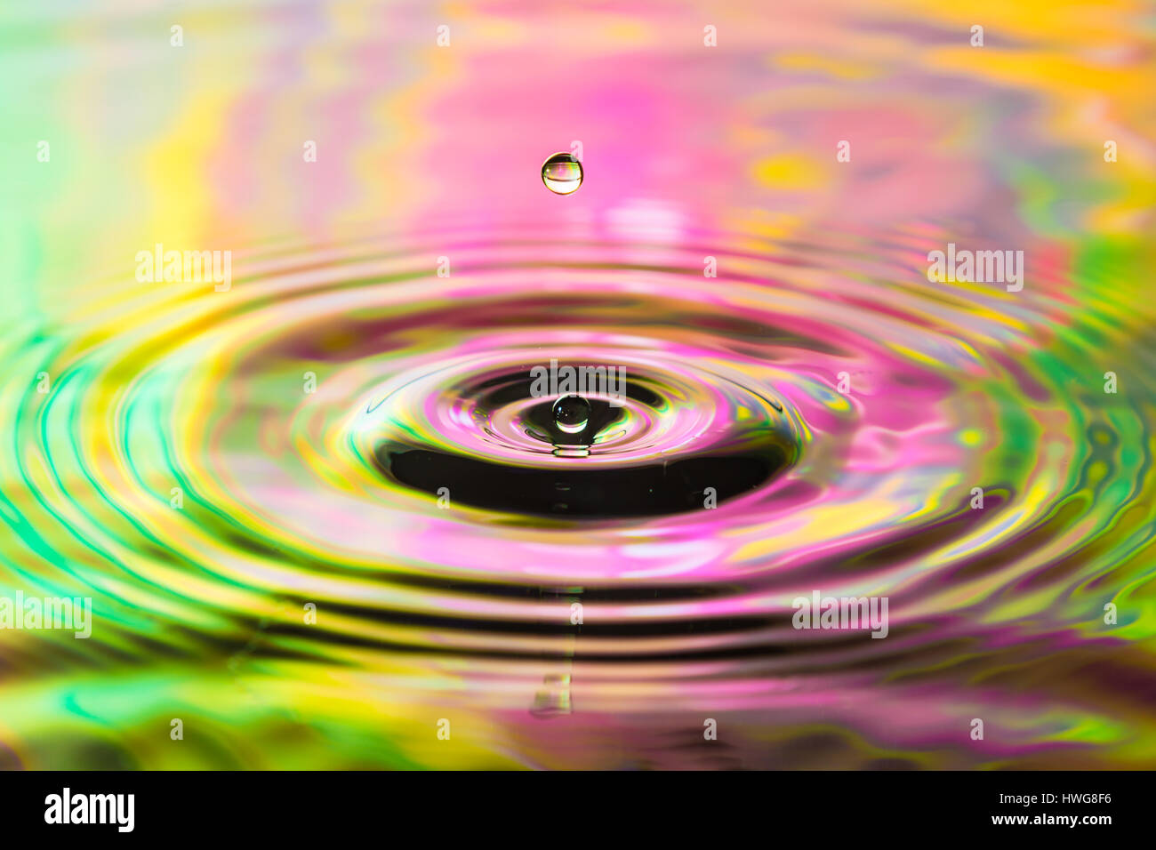 Goccia d'acqua in movimento Foto Stock