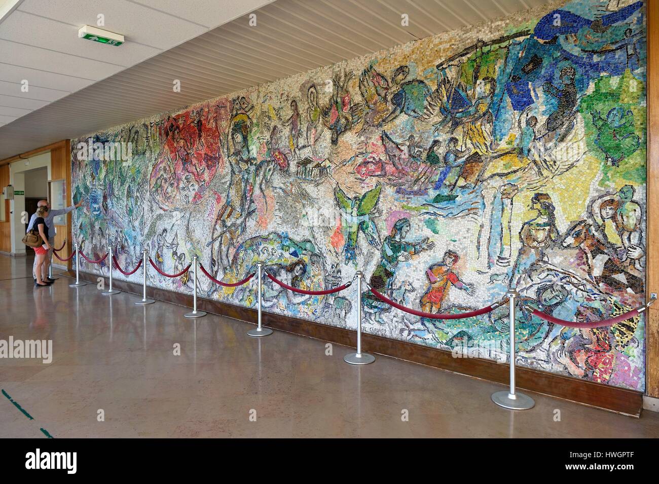 Francia, Alpes Maritimes, Nizza, Università di Nizza Sophia Antipolis, sala di attesa della Facoltà di Legge andPolitical Science (Trotabas Campus), il messaggio di Ulisse, mosaico murale di Marc Chagall Foto Stock