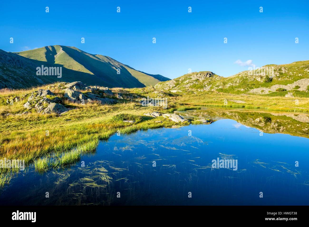 Francia, Savoie, Saint-Sorlin-d'Arves, Croix de Fer pass, Potron lago (alt : 2050m) Foto Stock