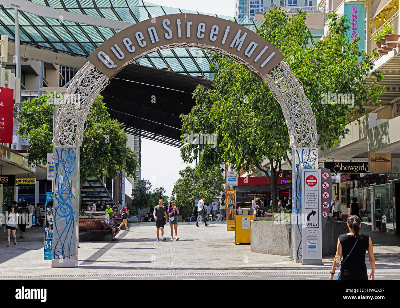 Ingresso a Queen Street Mall strada pedonale dello shopping a Brisbane, Australia. Foto Stock