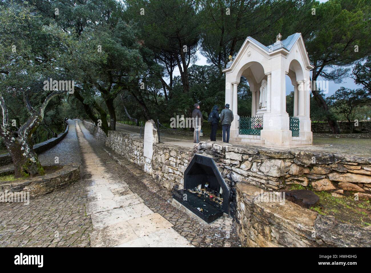 Il Portogallo, provincia di Beira litorale, Fatima, è una città divenuta famosa grazie al santuario di Nostra Signora di Fatima per commemorare l' apparizione della Vergine del Rosario per 3 giovani contadini Foto Stock