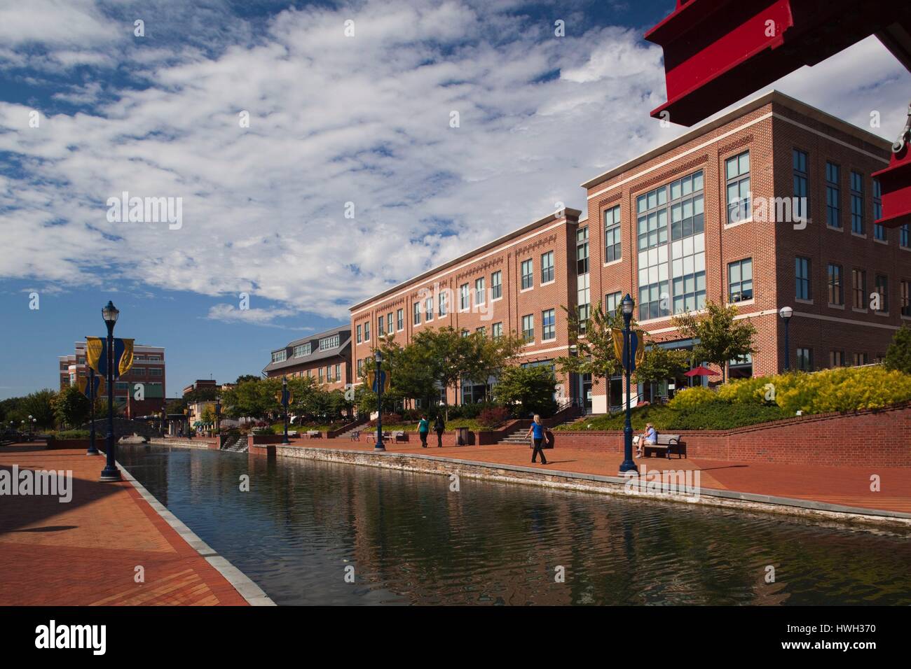 Stati Uniti, Maryland, Frederick, Carroll Creek Park, edifici creekside Foto Stock