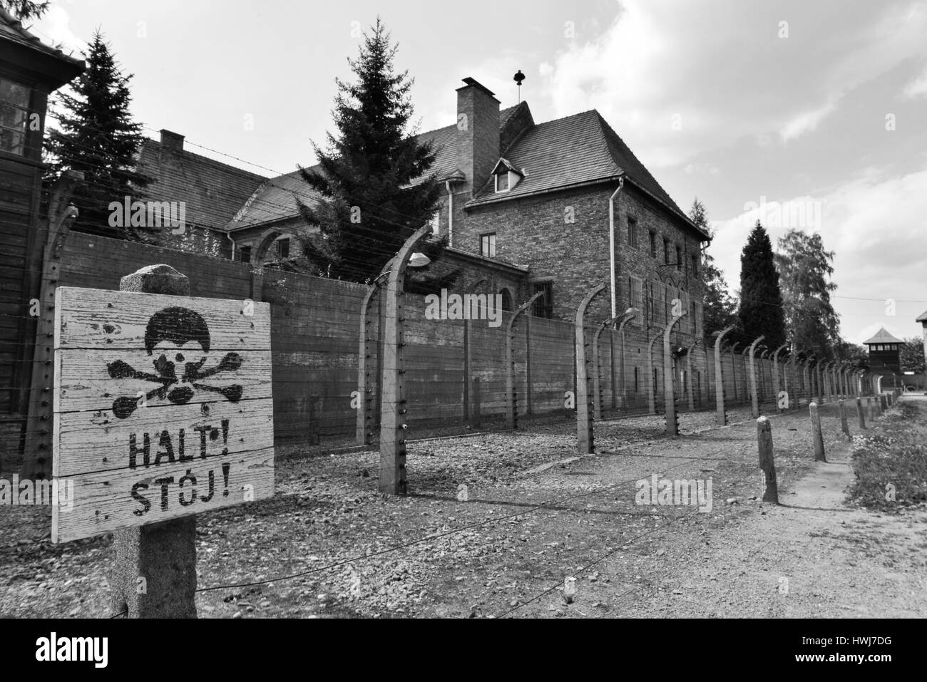 Stacheldraht, Wachturm, Lagergebaeude, Stammlager I, Konzentrationslager, Auschwitz-Birkenau, Auschwitz, Polen Foto Stock