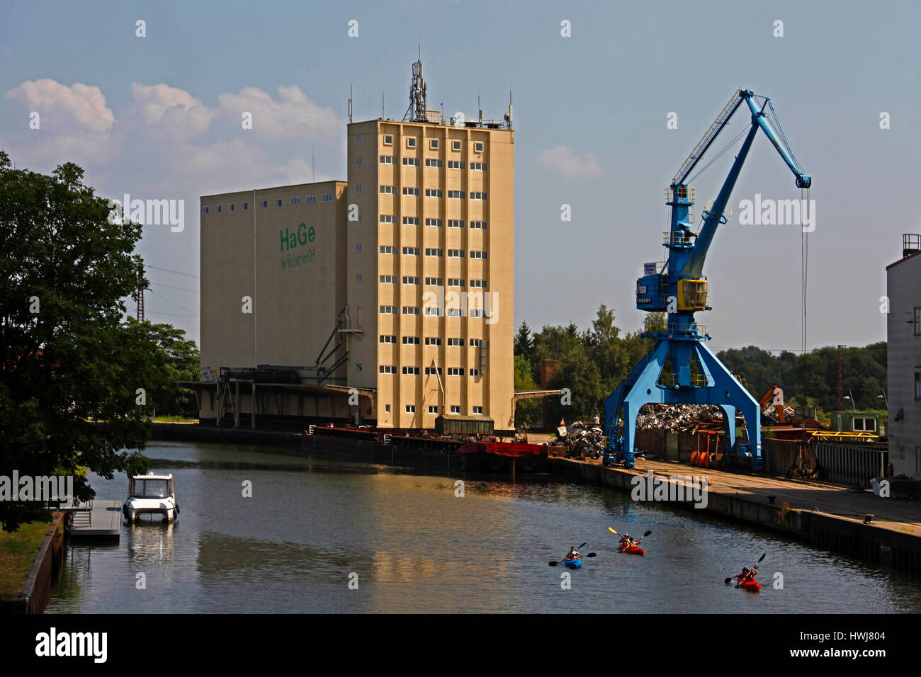 Inland harbor, fiume Peene, Anklam, distretto di Western Pomerania Greifswald, Meclemburgo-Pomerania Occidentale, Germania Foto Stock