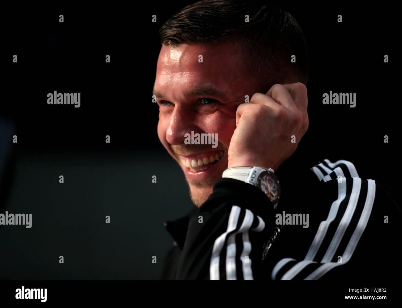 La Germania Lukas Podolski durante una conferenza stampa presso la DFB museo del calcio, Dortmund, Germania. Foto Stock