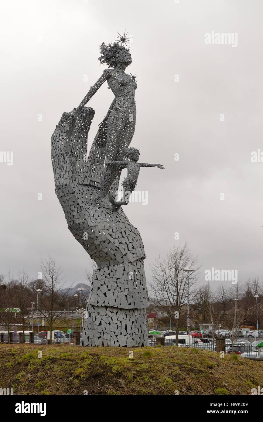 Lifeline scultura in Alloa, Scozia da Andy Scott Foto Stock