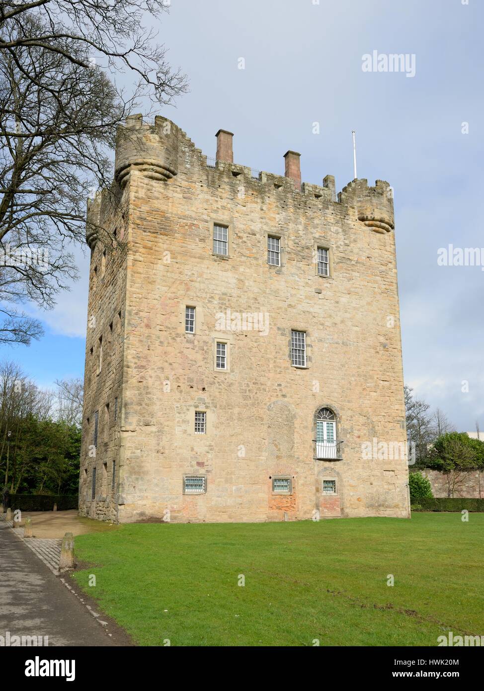 Il XIV secolo costruito Alloa Tower, casa ancestrale del Erskines in Clackmannanshire, Scotland, Regno Unito Foto Stock