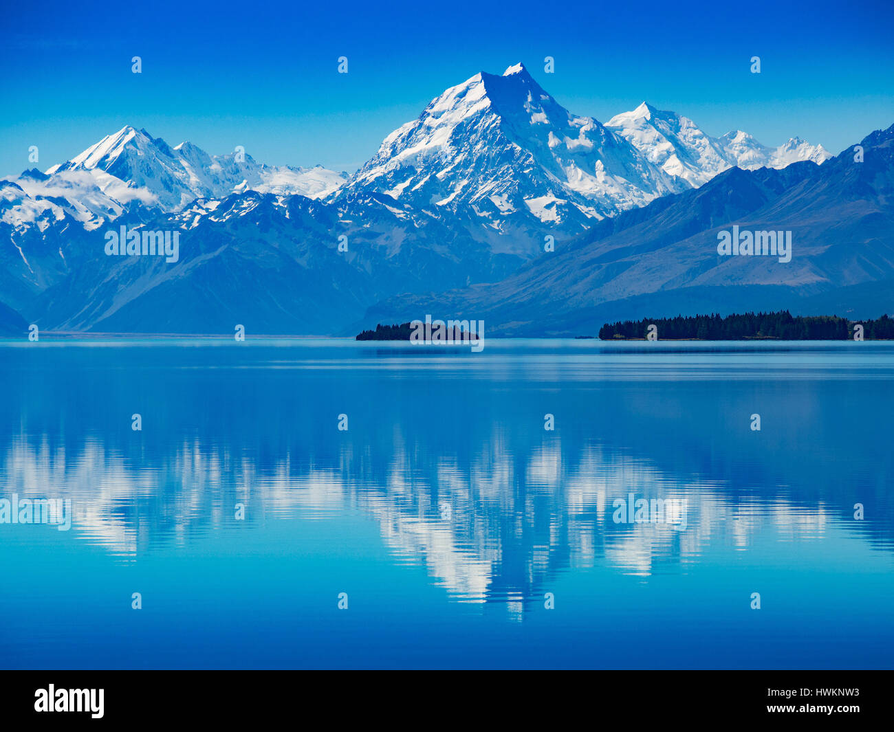 Da Mount Cook a riflessione di picco, Nuova Zelanda Foto Stock