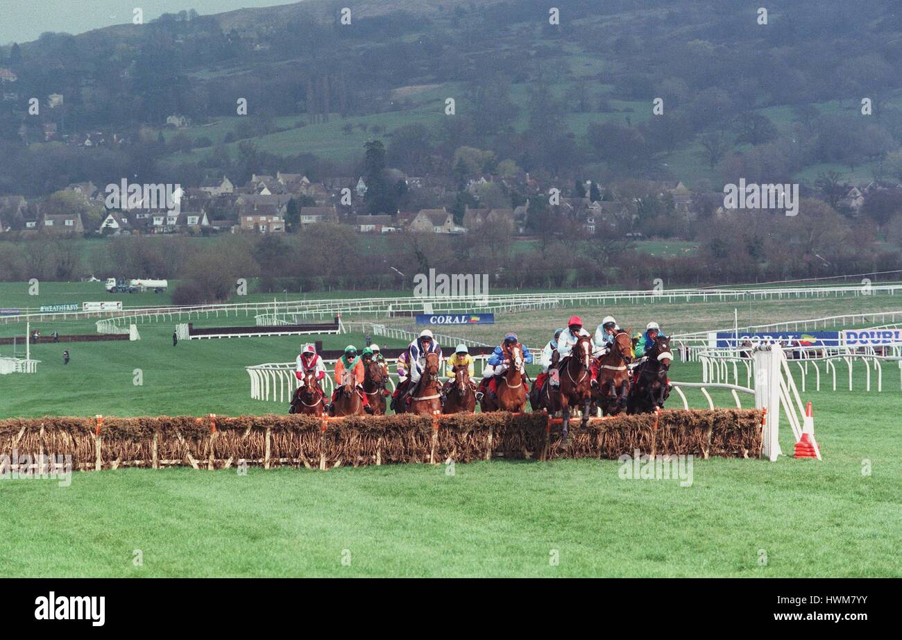 SUN ALLIANCE NOVIZI CHASE CHELTENHAM 1997 27 marzo 1997 Foto Stock