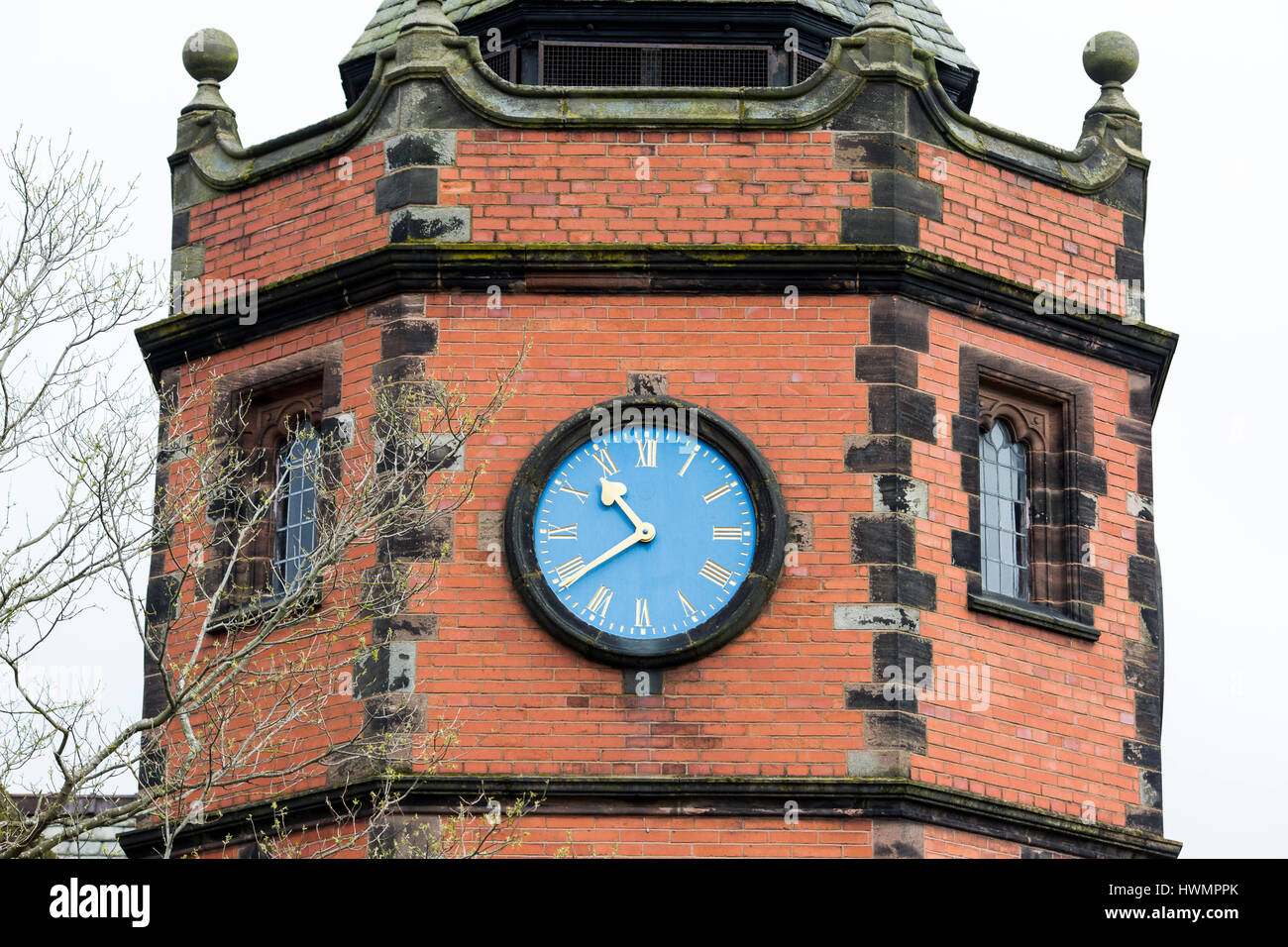 Port Sunlight - un modello di villaggio e borgo nel Metropolitan Borough of Wirral, Merseyside. Liceo di clock tower Foto Stock