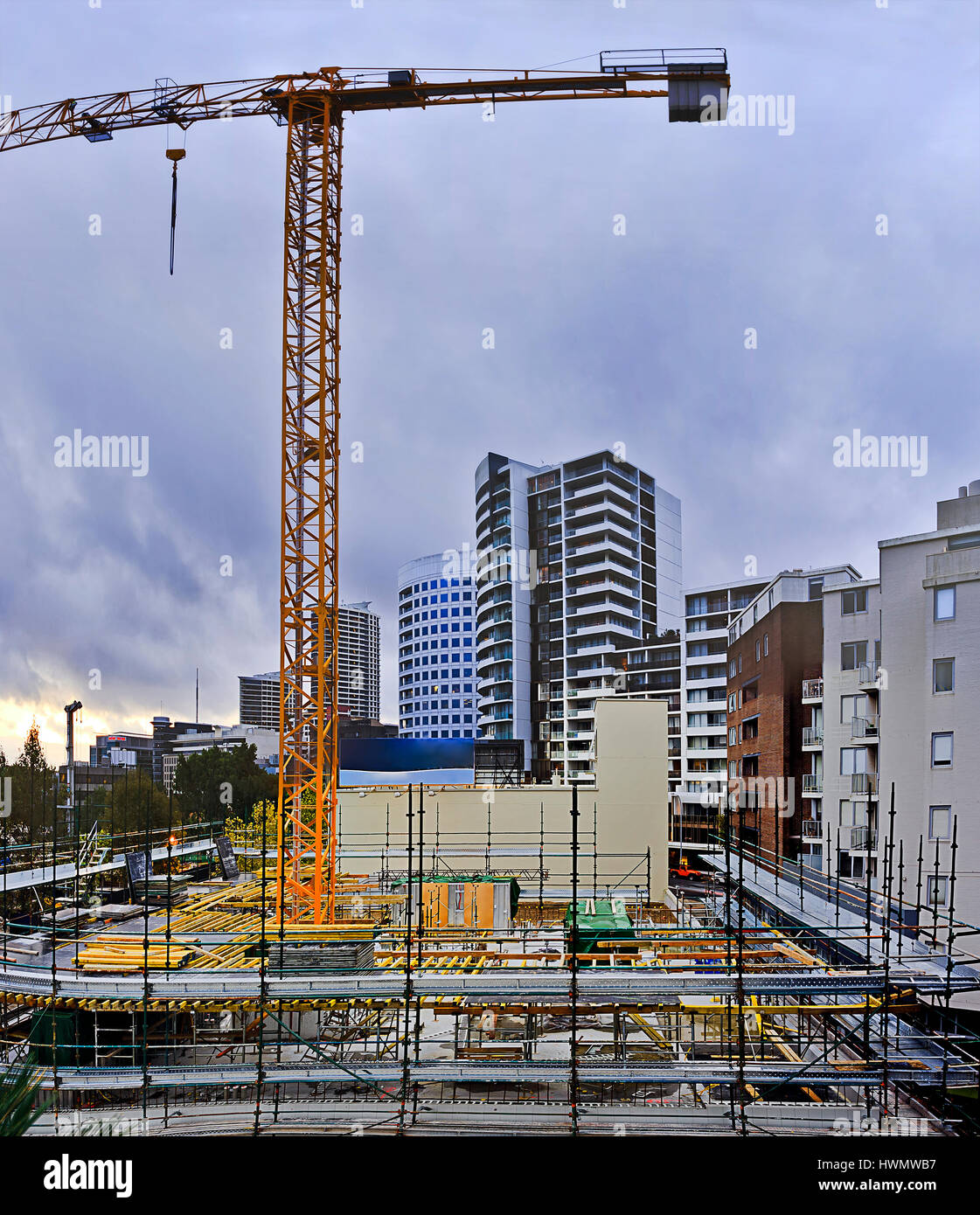 Sydney mercato immobiliare crescita - moderno sito costruttive a St Leonards per costruire più case residenziali per soddisfare la domanda di alloggiamento. Foto Stock