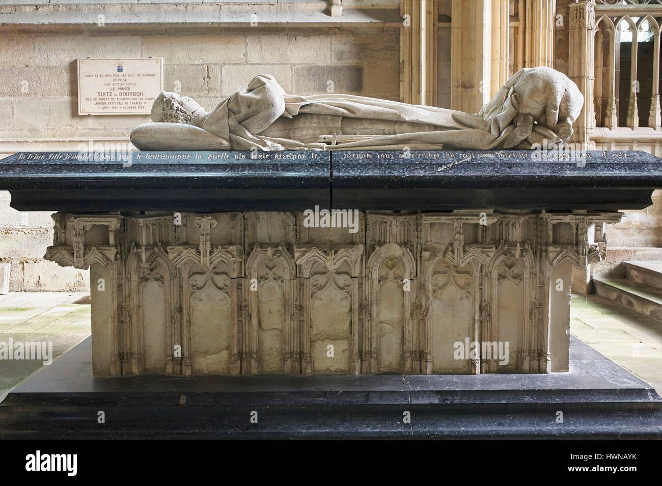 Francia, Allier, Souvigny, Priory chiesa di San Pietro e San Paolo, giacente di Charles I, Duca di Borbone (tomba) Foto Stock