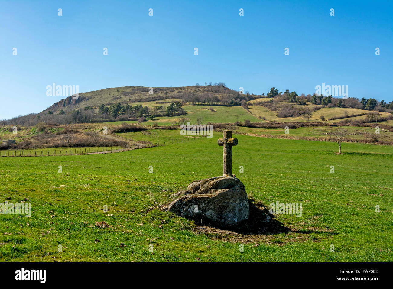 Croce in campagna, Limagne, Puy de Dome, Auvergne, Francia Foto Stock