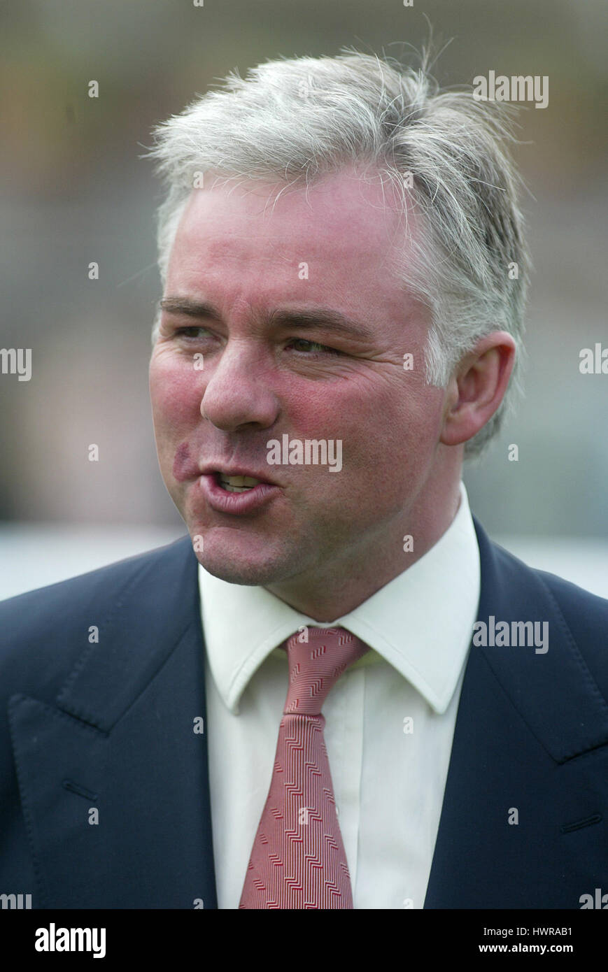 JEREMY NOSEDA GARA allenatore di cavalli ippodromo di NEWMARKET NEWMARKET 13 Aprile 2004 Foto Stock