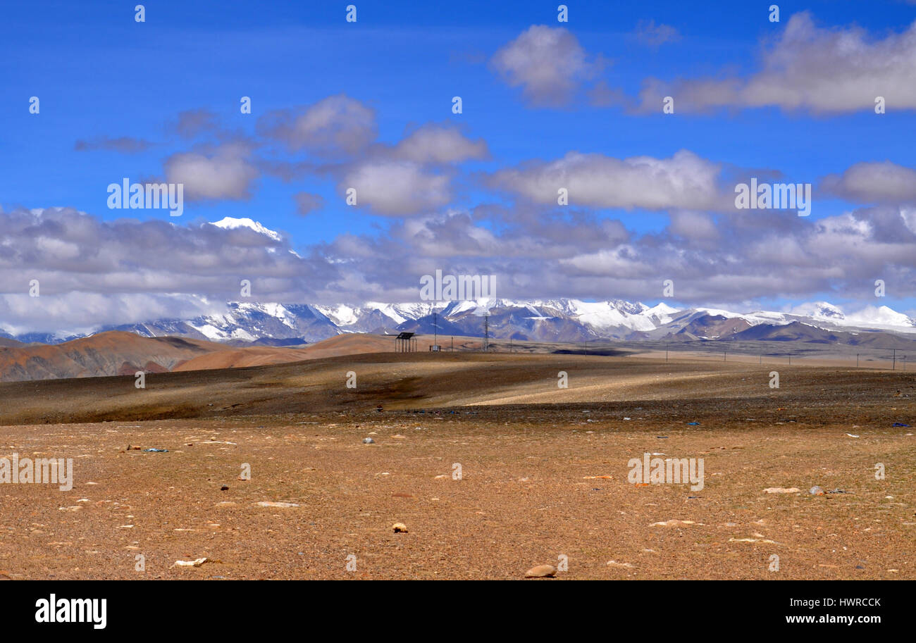 Passare su 5200 metri di altezza in tibetano himalays - vista montagna Foto Stock