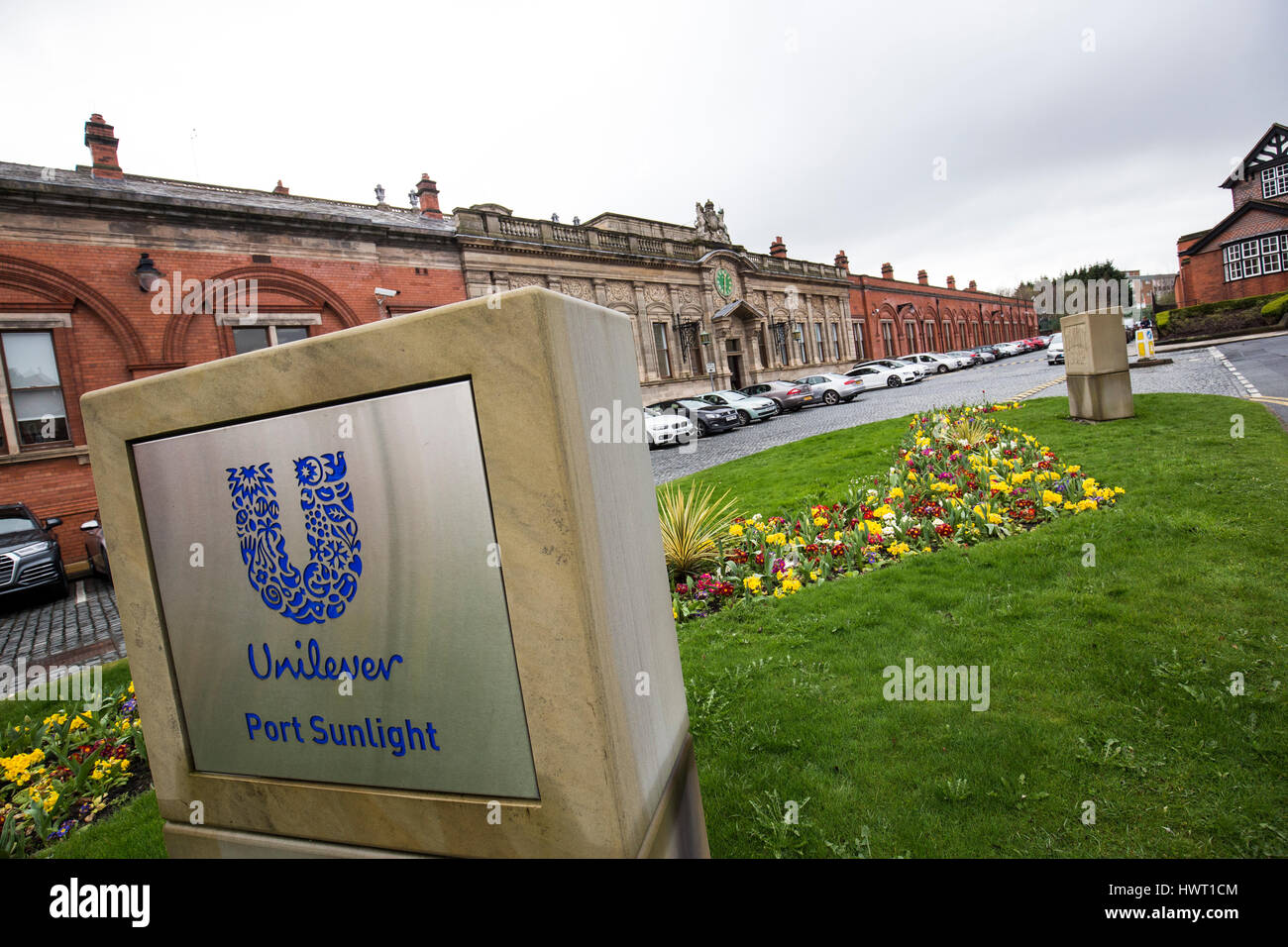 Port Sunlight - un modello di villaggio e borgo nel Metropolitan Borough of Wirral, Merseyside. Unilver factory Foto Stock