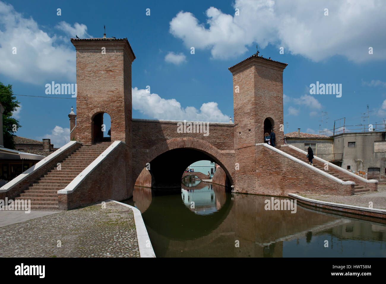 Il famoso ponte simbolo della città di Comacchio, nel Delta del Po Foto Stock