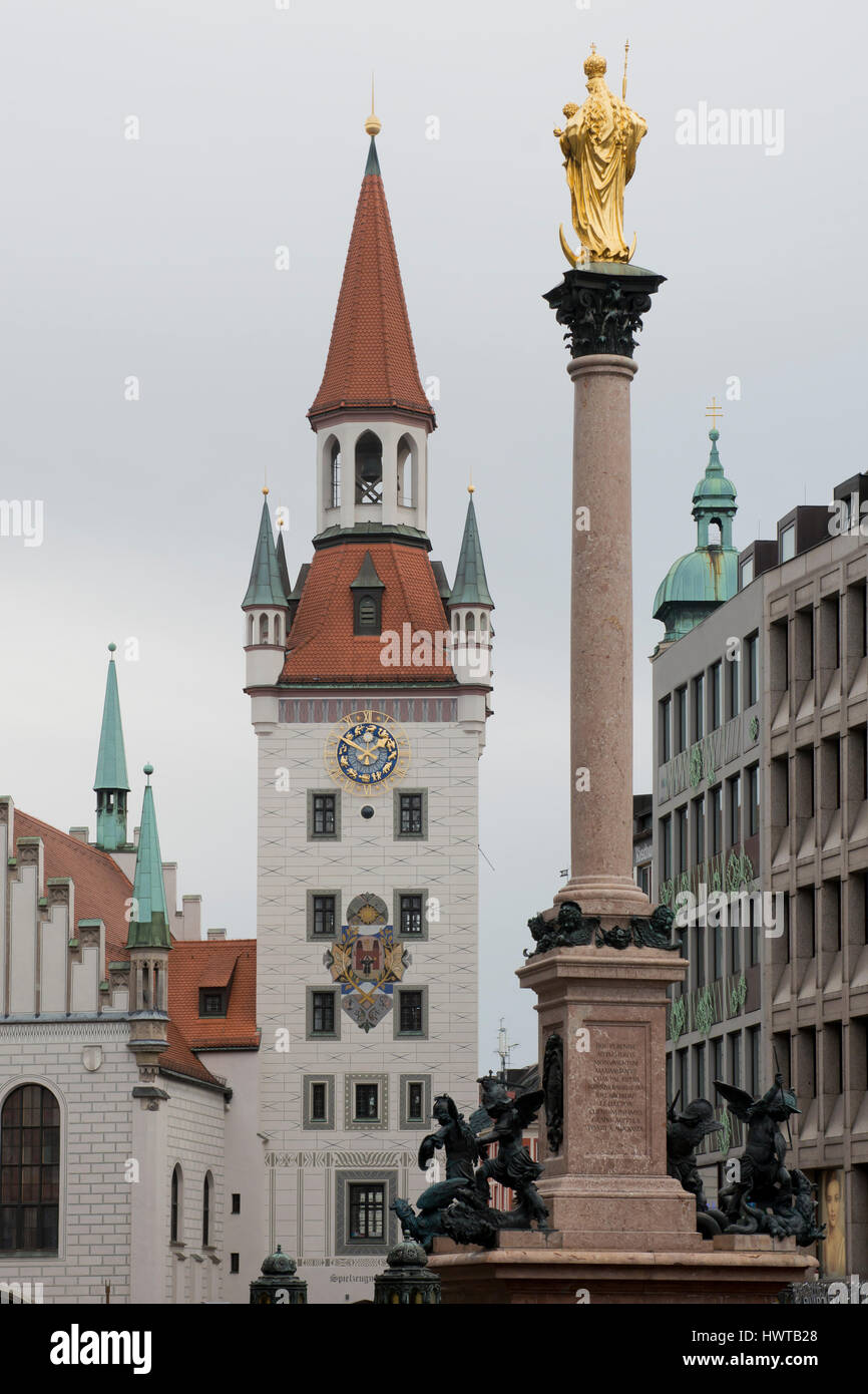 Il municipio della città vecchia di Monaco di Baviera, Germania. Situato in Marienplatz è uno dei simboli di Monaco di Baviera Foto Stock