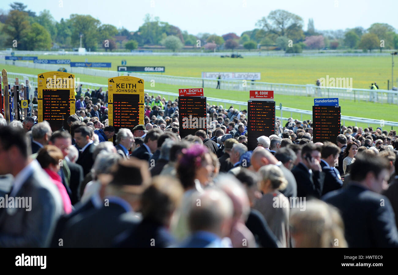 BOOKMAKERS KNAVESMIRE IPPODROMO DI YORK YORK IPPODROMO IPPODROMO DI YORK YORK INGHILTERRA 17 Maggio 2013 Foto Stock