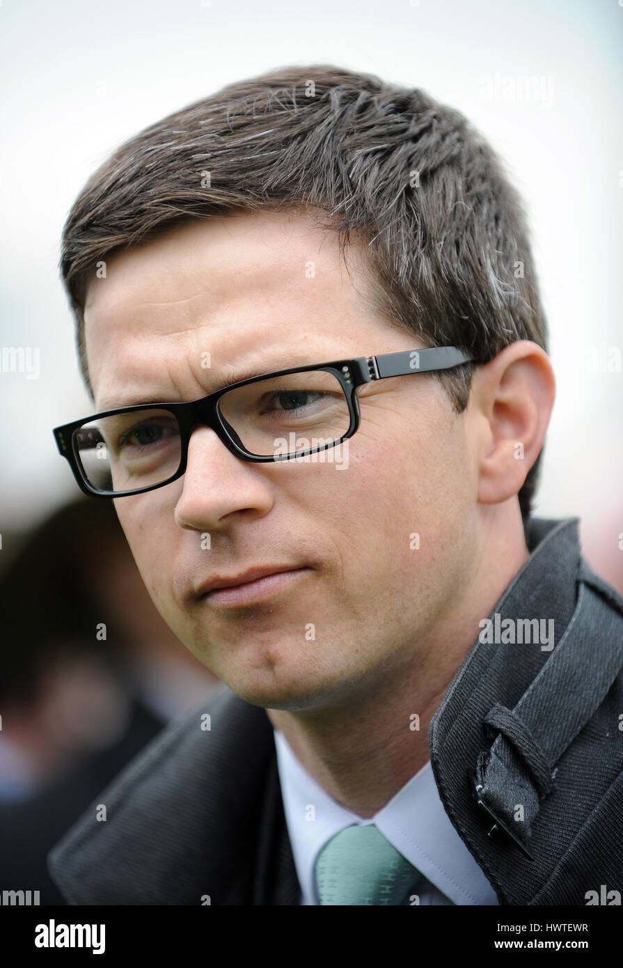 ROGER VARIAN di cavalli da corsa GARA TRAINER allenatore di cavalli IPPODROMO DI YORK YORK INGHILTERRA 17 Maggio 2012 Foto Stock