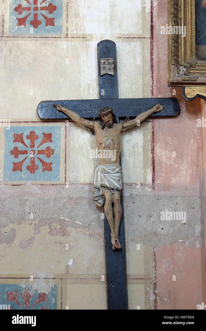 Croce nella Chiesa Parrocchiale di San Rocco in Kratecko, in Croazia il 16 luglio 2010. Foto Stock