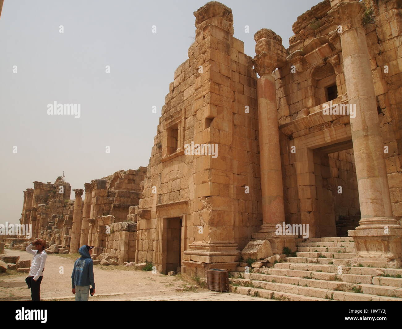 Jerash è il sito delle rovine del greco-romana di Gerasa in Giordania. La città fu fondata da Alessandro il Grande Foto Stock