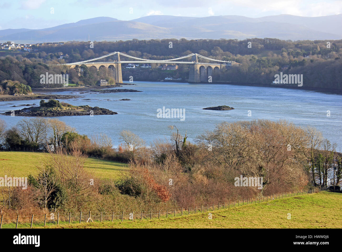 Menai Stretto di Menai Bridge Foto Stock