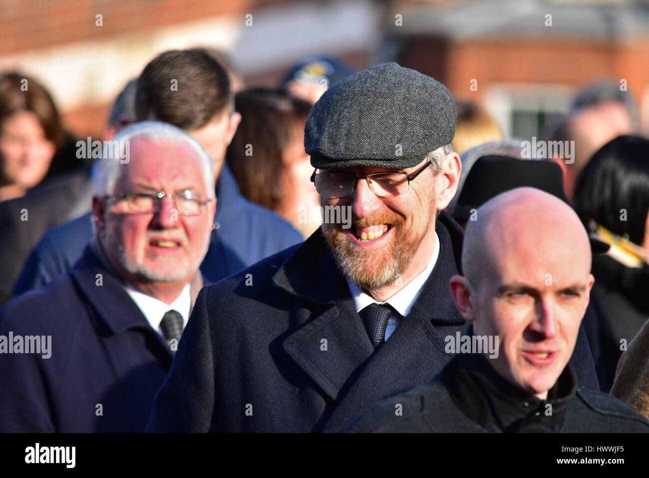 Derry, Irlanda del Nord. 23 marzo, 2017. Sinn Feins John O'Dowd al funerale di ex leader e il vice primo ministro Martin McGuinness in Derry: Mark inverno/Alamy Live News Foto Stock