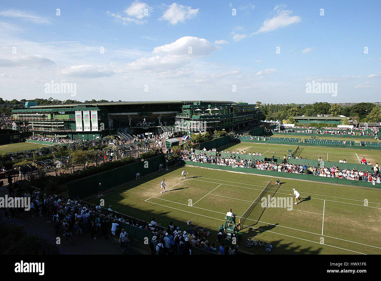 Al di fuori di tribunali & SHOW CORTE campionati di Wimbledon WIMBLEDON WIMBLEDON LONDRA 26 Giugno 2002 Foto Stock