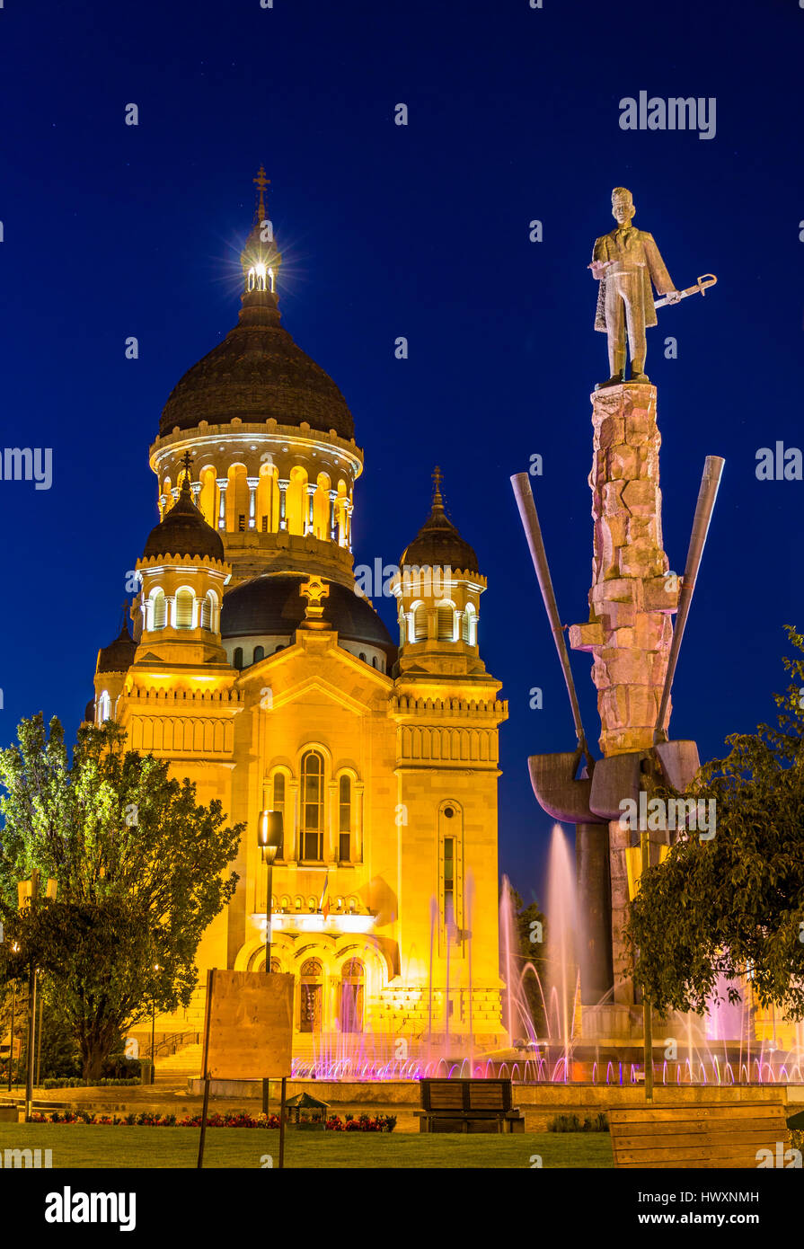 Statua di Stephen Bocskay e Cattedrale di Cluj-Napoca, Romania Foto Stock