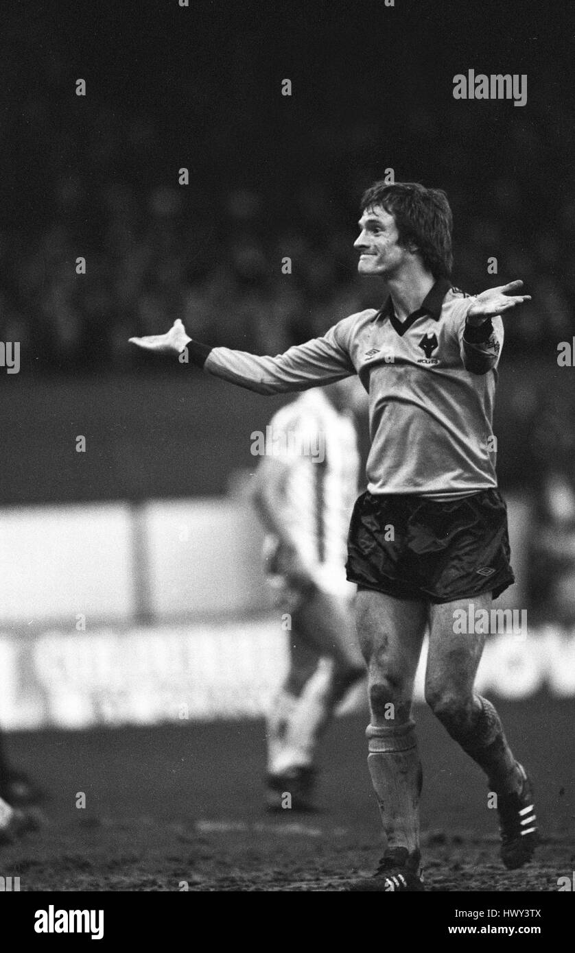 Il calciatore Mel vigilie in azione Stoke City v Wolverhampton Wanderers 03 Gennaio 1981 Foto Stock