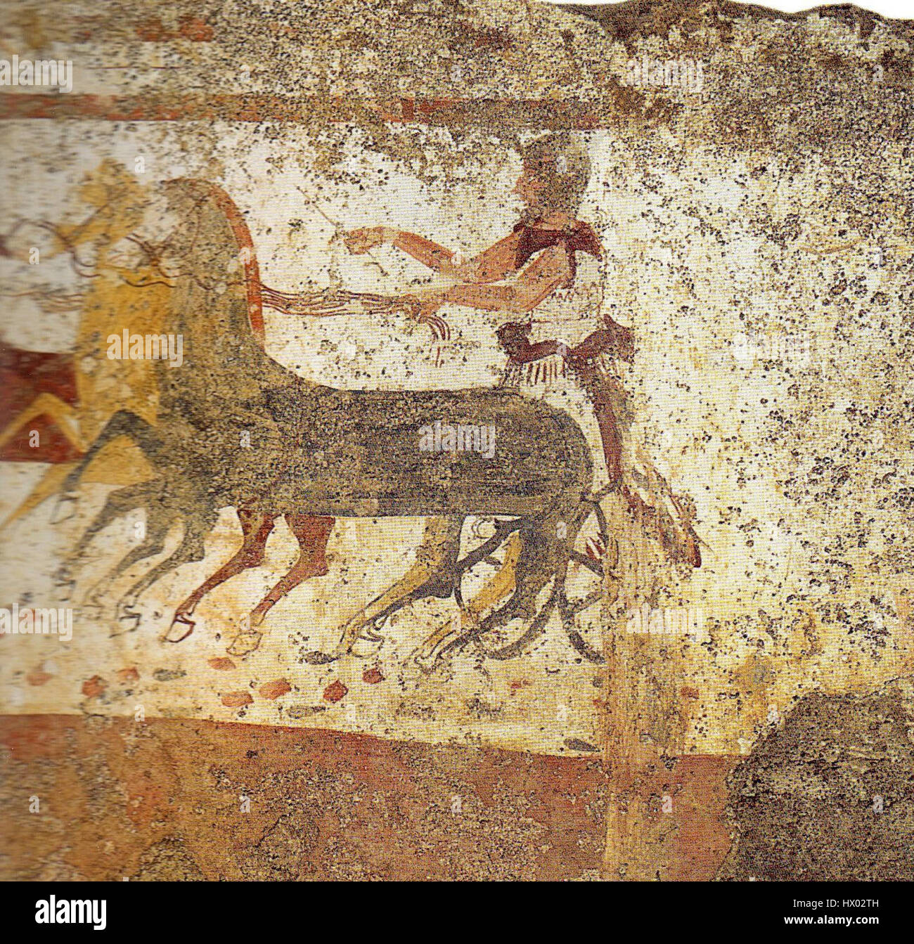 Il 'Grab der Nereide Quadriga' si riferisce alla tomba Nereide, un antico monumento funerario greco del IV secolo a.C. Questa tomba è famosa per le sue elaborate sculture raffiguranti Nereidi e presenta una quadriga, un carro a quattro cavalli. Foto Stock