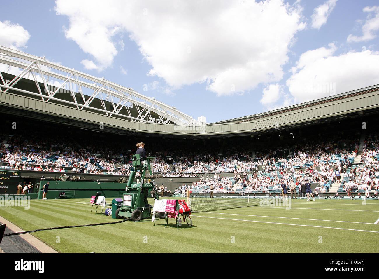 Tetto sopra il campo centrale di Wimbledon 2008 campionati di Wimbledon Londra Inghilterra 23 Giugno 2008 Foto Stock