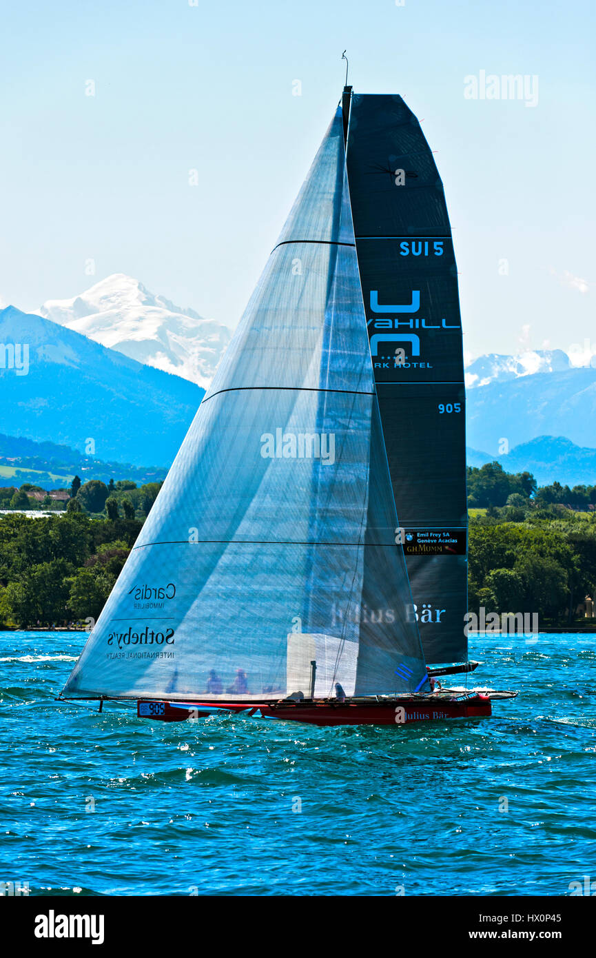 Barca a vela sui 5 Inclinazione del Team, sul Lago di Ginevra, regata Bol d&#39;o Mirabaud, Cantone di Ginevra, Svizzera Foto Stock