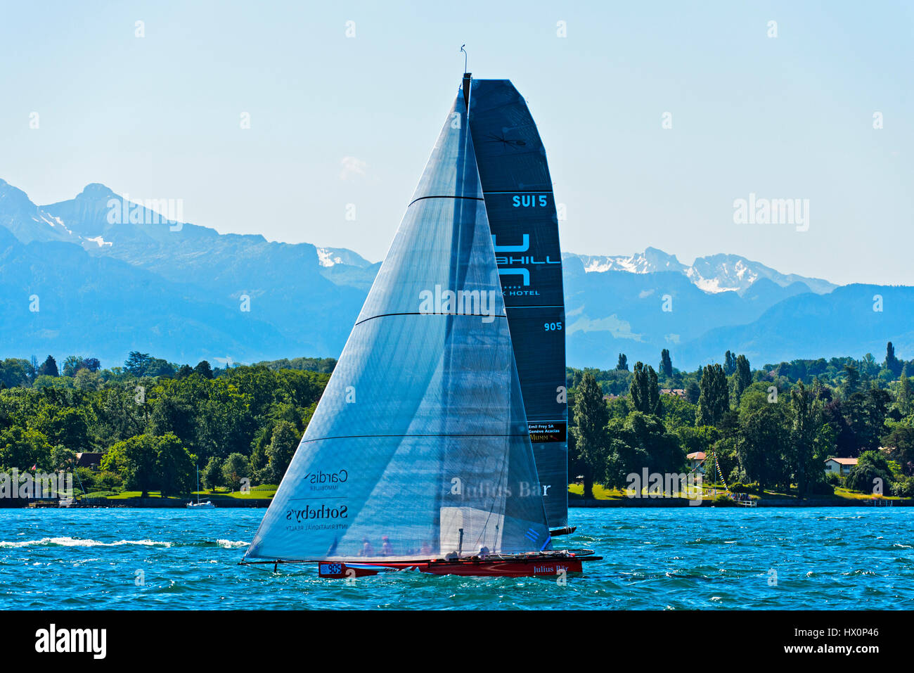 Barca a vela sui 5 Inclinazione del Team, sul Lago di Ginevra, regata Bol d&#39;o Mirabaud, Cantone di Ginevra, Svizzera Foto Stock