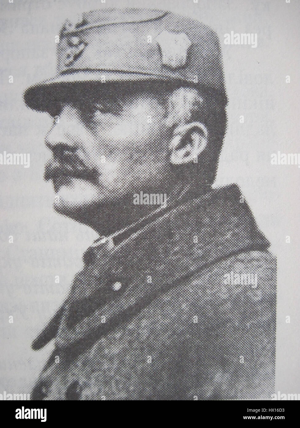 Il generale Myron Tarnawsky era un ufficiale di spicco nell'esercito ucraino. Conosciuto per la sua leadership durante i periodi di conflitto, Tarnawsky giocò un ruolo chiave nelle strategie militari del suo tempo, contribuendo in modo significativo alla storia militare Ucraina e al suo sviluppo. Foto Stock