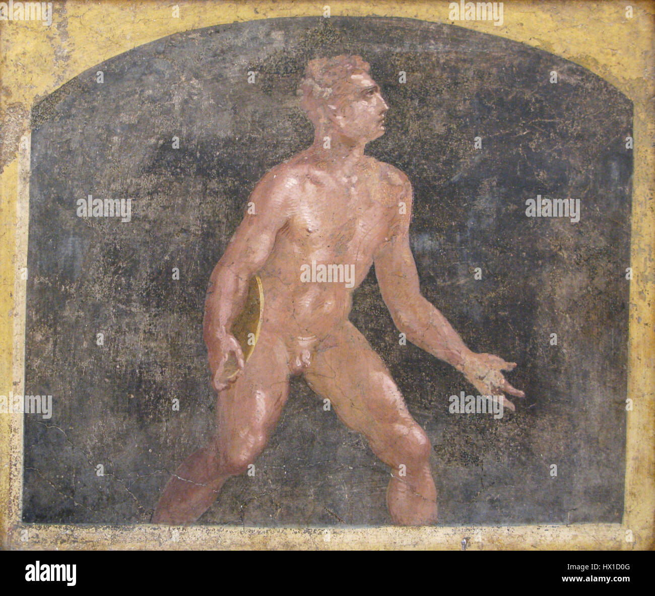 Il Discobolo Stabiae è una famosa statua romana in marmo che raffigura un lanciatore di dischi in stile classico. È una copia romana di un originale greco di Myron, che mostra l'atletismo e la bellezza della forma umana. Questa statua rappresenta l'ideale della perfezione fisica e dell'abilità atletica nell'arte antica. Foto Stock