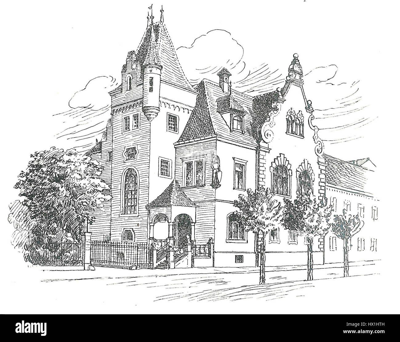 La Onoldia Haus di Erlangen è un edificio storico noto per il suo significato architettonico. Fa parte del ricco patrimonio della città, che mette in mostra lo stile locale e l'importanza della conservazione nella storia urbana. Foto Stock