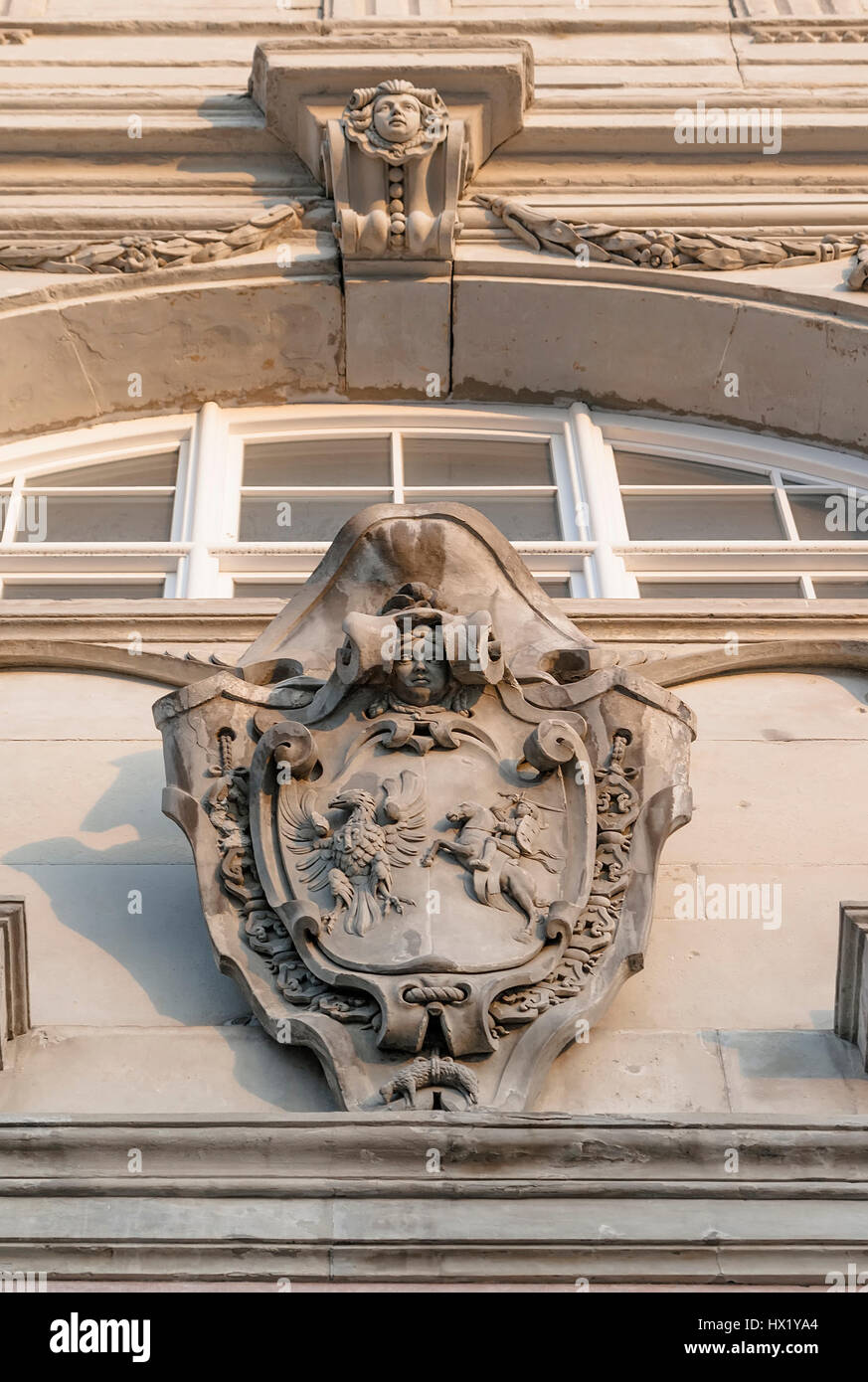 Stucco sulla facciata della Cattedrale di San Stanislao. Vilnius. La lituania Foto Stock