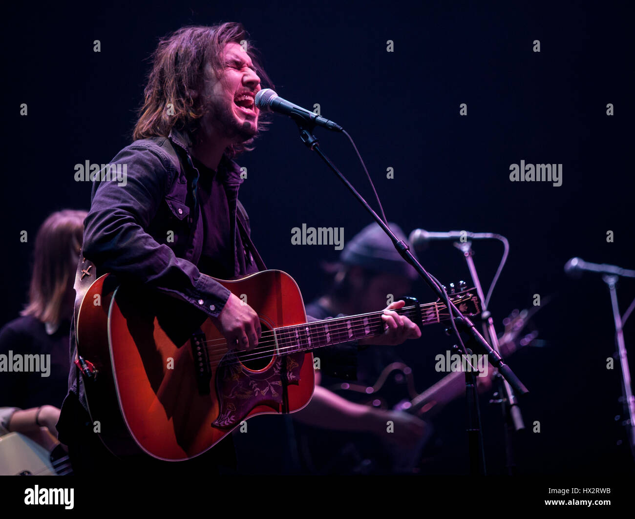 Justin Osborne cantante americano per la indie rock band Susto esegue in concerto a Londra, il Canada il 22 marzo 2017, Foto Stock