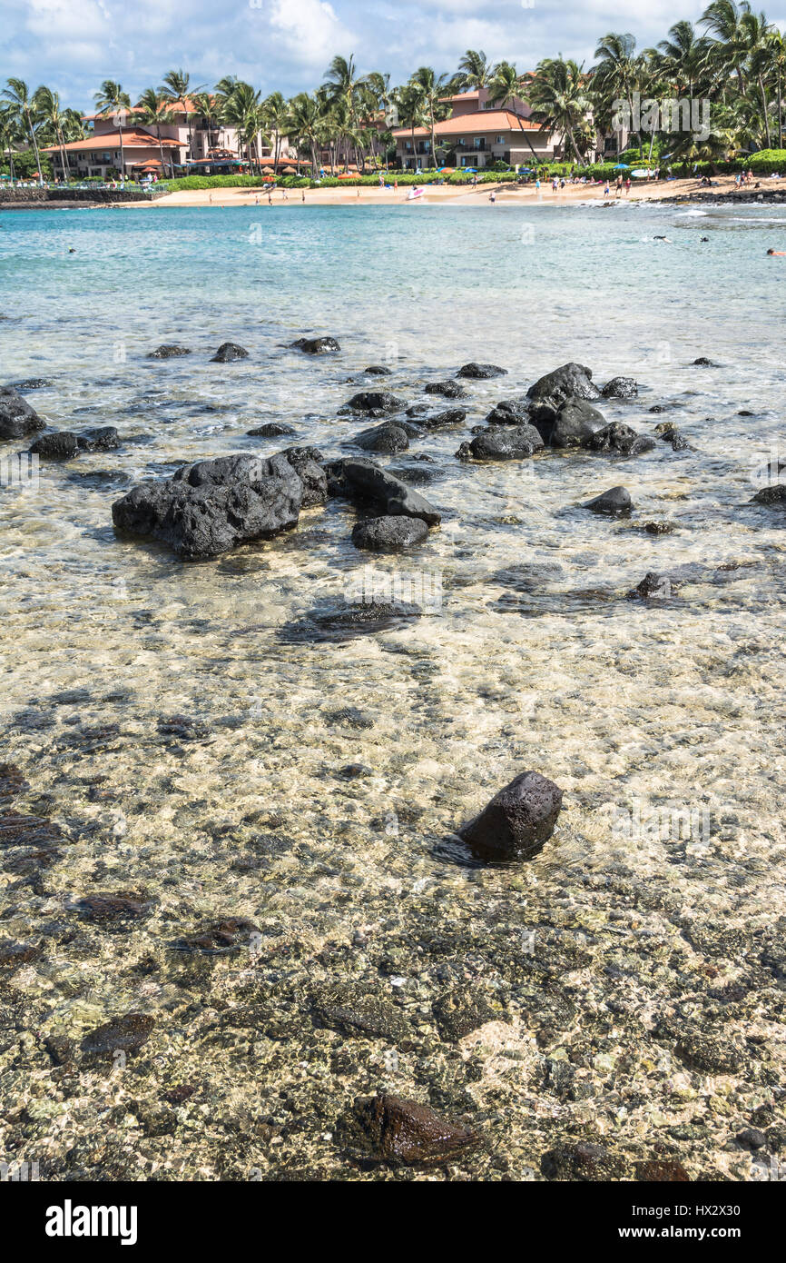 La spiaggia di sabbia di Poipu in Kauai, Hawaii Foto Stock