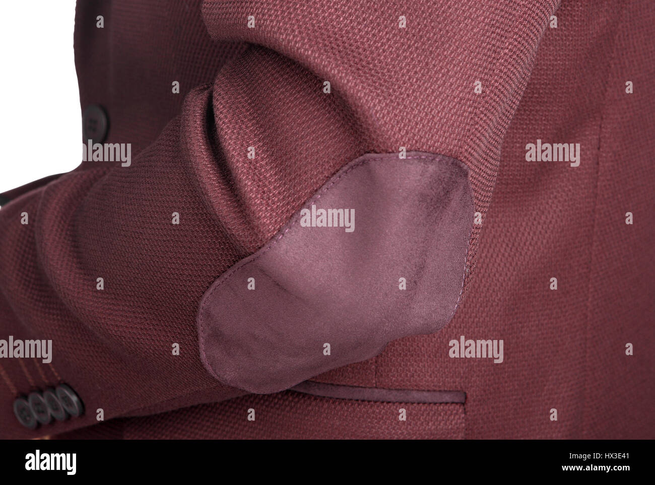 Abbigliamento Uomo, Close-up frammento del maschio giacca cremisi abito, un cerotto sul gomito. Foto Stock