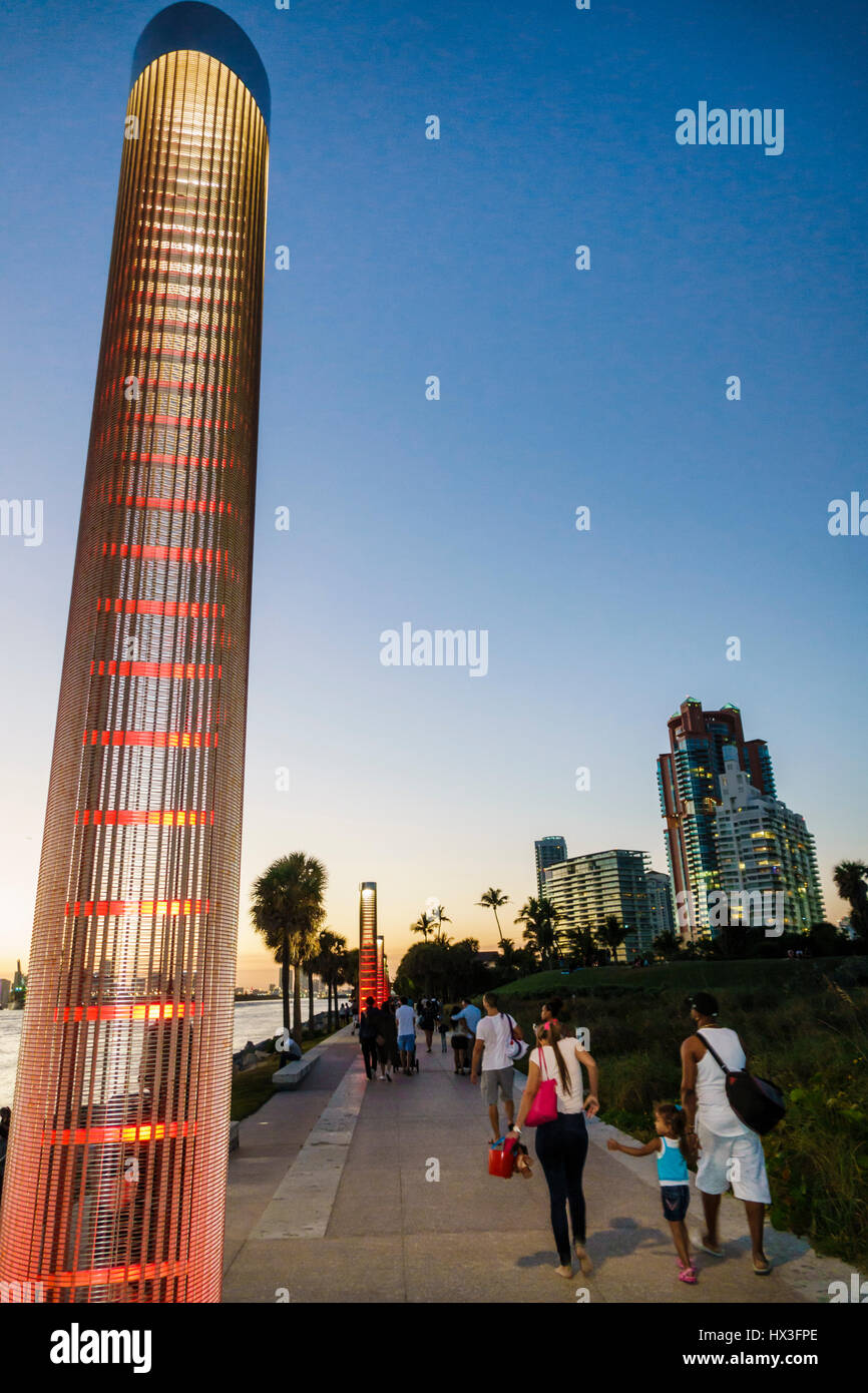 Miami Beach Florida, South Pointe Park, parco pubblico, passeggiata, torre delle tartarughe, crepuscolo, FL170215016 Foto Stock