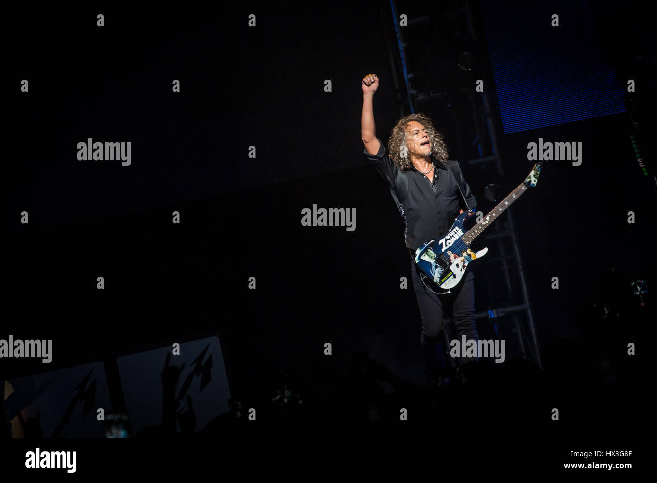 Hong Kong, Cina. Xx Gennaio,2017. Kirk Hammett dei Metallica si esibisce in AsiaWorld-Expo in Hong Kong. Foto Stock