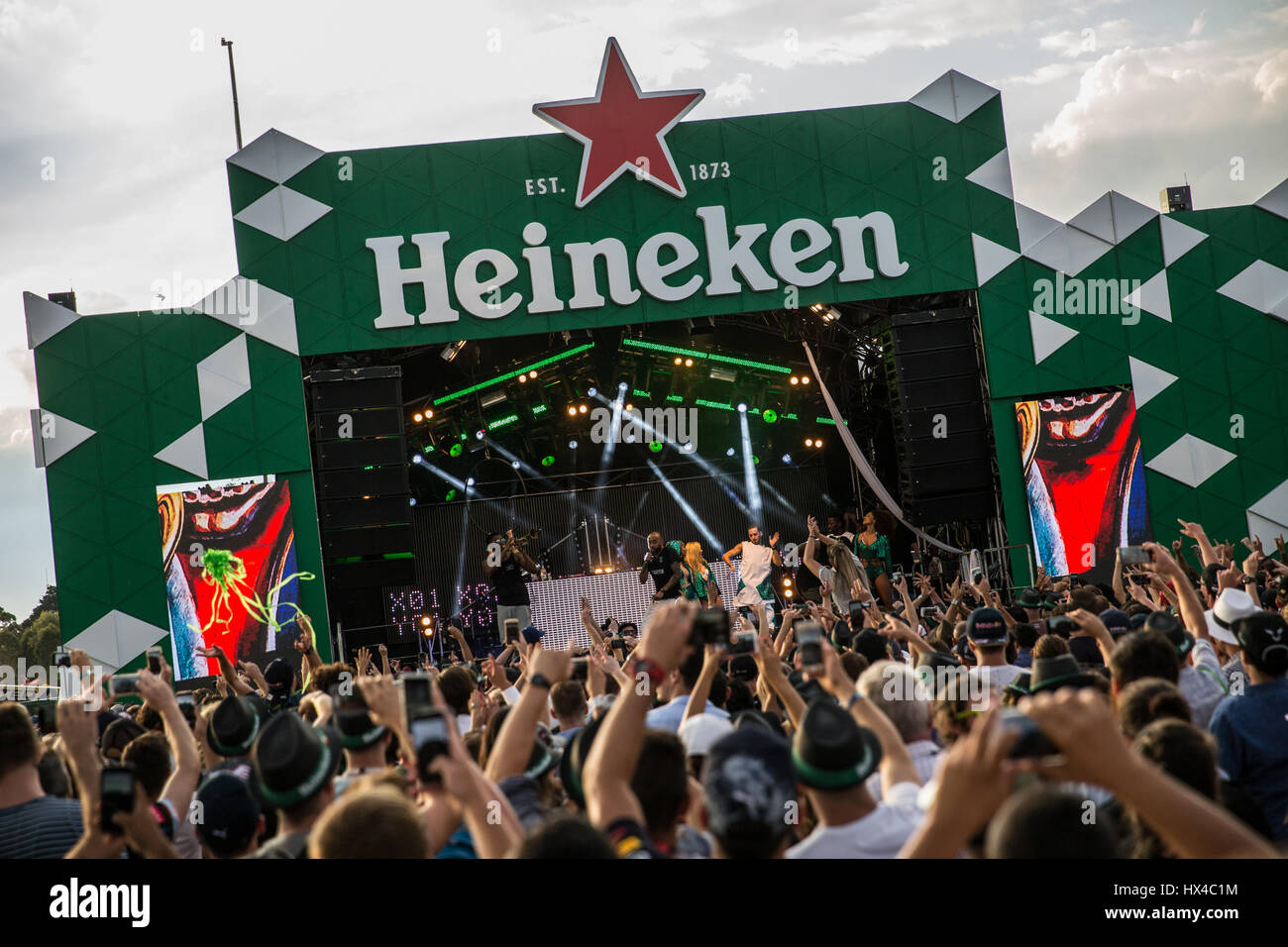 Melbourne, Australia. 25 marzo, 2017. Australian Formula 1 Grand Prix, Melbourne, AUS. 25 Mar, 2017. Rudimentali live al Gran Premio d'Australia. Credito: Charlie Raven/Alamy Live News Foto Stock