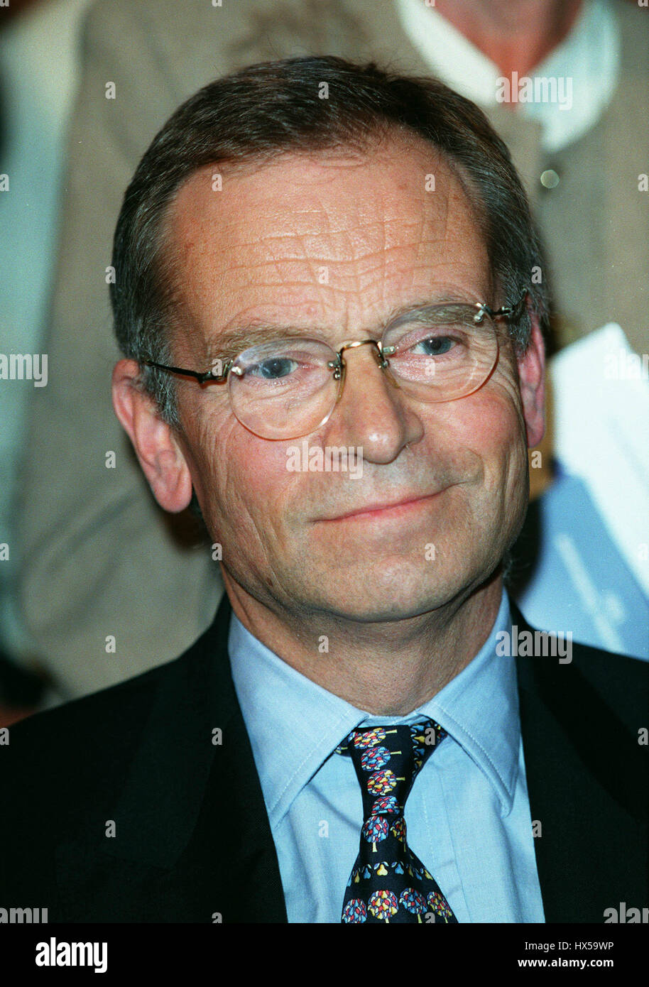 JEFFREY ARCHER AUTORE 16 Ottobre 1997 Foto Stock