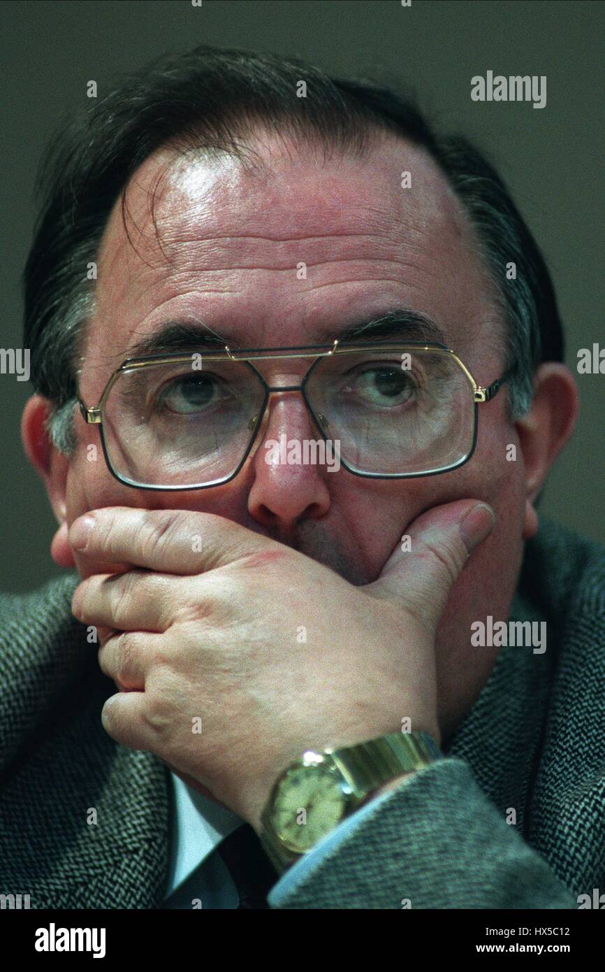 DOUGLAS MACAVOY SEGRETARIO GENERALE N.U.T. 07 Aprile 1994 Foto Stock
